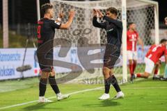 3. Liga; TSV Havelse - FC Ingolstadt 04; 2:4 Tor Jubel Treffer Yann Sturm (7, FCI) Torwart Opitz Tom (1 Havelse) bedankt sich bei Flankengeber Mads Borchers (9, FCI)