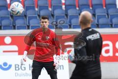 3. Liga; MSV Duisburg - FC Ingolstadt 04; vor dem Spiel Torwart Markus Ponath (40, FCI) Torwart-Trainer Robert Wulnikowski (FCI)