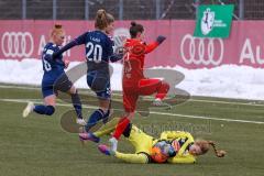 2. Fußball-Liga - Frauen - Saison 2022/2023 - FC Ingolstadt 04 - 1. FC Köln II - Haim Vanessa (Nr.13 - FC Ingolstadt 04 ) - Kammer Kristin Torwart Köln - Nieselt Charlene #20 Köln - Foto: Meyer Jürgen