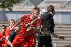 Bayernliga Süd - Saison 2021/2022 - FC Ingolstadt 04 II - SpVgg Hangkofen - Willibald Fabian (#4 FCI) - Tobias Lermer schwarz Hangkofen - Foto: Meyer Jürgen