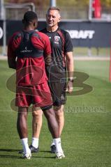 3. Liga - Saison 2026/27 - 1. Trainingseinheit mit Achim Beierlorzer - Cheftrainer Achim Beierlorzer (FCI) - Obed Ugondu (Nr.17 - FCI) - Foto: Meyer Jürgen