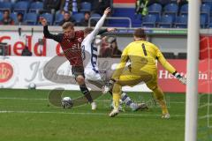 2023_11_11 - 3. Liga - Saison 2023/24 - MSV Duisburg - FC Ingolstadt 04 - Benjamin Kanuric (Nr.8 - FCI) - Torwart Vincent Müller (Nr.1 - MSV Duisburg) - Foto: Meyer Jürgen