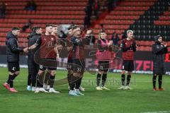 3. Liga; FC Ingolstadt 04 - Preußen Münster; nach dem Spiel, Spieler bedanken sich bei den Fans, Felix Keidel (43, FCI) Ryan Malone (16, FCI) Pascal Testroet (37, FCI) Julian Kügel (31, FCI) Lukas Fröde (34, FCI) Simon Lorenz (32, FCI) Mladen Cvjetinovic 