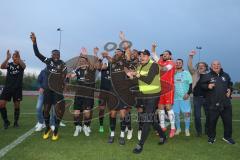 Kreisliga - FC Fatih Ingolstadt - FC Gerolfing - Fatih Ingolstadt ist vorzeitig Meister - jubel - Die Spieler tanzen - Foto: Jürgen Meyer