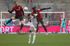 3.Liga - Saison 2022/2023 - FC Ingolstadt 04 -  - FC Freiburg II - Maximilian  Neuberger (Nr.38 - FCI) - Hans Nunoo Sarpei (Nr.14 - FCI) - Julian Guttau (Nr.36 - SC Freiburg II) - Foto: Meyer Jürgen