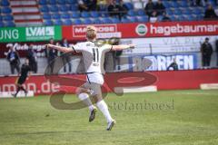 3. Liga; SV Meppen - FC Ingolstadt 04; Tor Jubel Treffer Tobias Bech (11, FCI) läuft jubelnd zu den mitgereisten Fans