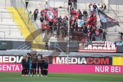 3. Liga; SC Verl - FC Ingolstadt 04; Teambesprechung Fan Fankurve Banner Fahnen Spruchband