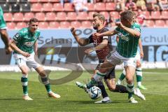 3. Liga; FC Ingolstadt 04 - VfB Lübeck; Yannick Deichmann (20, FCI) Zweikampf Kampf um den Ball Taffertshofer Ulrich (20 VfB) Hauptmann Marius (7 VfB)