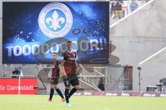 2.BL; SV Darmstadt 98 - FC Ingolstadt 04 - Tor für Darmstadt, Fans jubeln feiern, hängende Köpfe bei Ingolstadt, Stefan Kutschke (30, FCI) Dominik Franke (3 FCI)