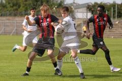 *** Bayernliga Nord - Saison 2025/26 - FC Ingolstadt 04 II - ATSV Erlangen - Patrick Bachmann (Nr.8 - FC Ingolstadt II) - Thomas Müller weiss Erlangen - Foto: Meyer Jürgen