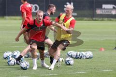 3. Liga - Saison 2024/25 - Trainingsauftakt- FC Ingolstadt 04 -  - Mattis Hoppe (Nr.2 - FCI) - Dennis Borkowski (Nr.17 - FCI) - Foto: Meyer Jürgen
