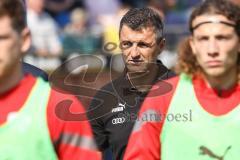 3. Liga; SV Meppen - FC Ingolstadt 04; Halbzeit 0:0, Cheftrainer Michael Köllner (FCI) geht vom Platz