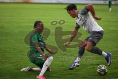 Landesliga - Saison 2026/27 - SV Manching - SC Cosmos Aystetten - Öxler Romeo (Nr.17 - SV Manching) - Durasinocic Dejan weis Aystetten  - Foto: Meyer Jürgen