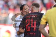 3. Liga - Saison 2025/26 - Energie Cottbus - FC Ingolstadt 04  - Cheftrainerin Sabrina Wittmann (FC Ingolstadt 04) - Christensen Gustav (Nr.24 - FC Ingolstadt 04) - Foto: Meyer Jürgen