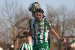 Landesliga - Saison 2025/26 - SV Manching - TSV Schwabmünchen - Leon Peric (Nr.20 - SV Manching) - Kusterer Lucas schwarz Schwabmünchen - Foto: Meyer Jürgen