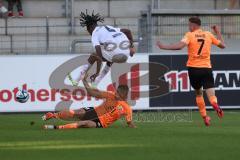 3.Liga - Saison 2023/2024 - SC Freiburg II - FC Ingolstadt 04 - Mladen Cvjetinovic (Nr.19 - FCI) - Jannik Mause (Nr.7 - FCI) - Jordy Makengo (Nr.4 - Freiburg II) - Foto: Meyer Jürgen