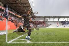 3. Liga; FC Ingolstadt 04 - MSV Duisburg; Ecke Felix Marcel Costly (22, FCI) danach folgt 2:0 durch Ryan Malone (16, FCI)