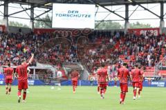 3. Liga; FC Ingolstadt 04 - SSV Jahn Regensburg; Tor Jubel Treffer Max Besuschkow (17, FCI) 1:0