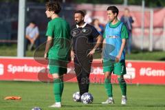 Totopokal- Saison 2023/2024 - SV Manching  - VFB Eichstätt - Cheftrainer Serkan Demir (SV Manching) - Stefan Müller (Nr.7 - SV Manching) - Foto: Meyer Jürgen