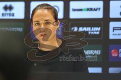 3. Liga; FC Ingolstadt 04 - FC Hansa Rostock; Pressekonferenz Interview Cheftrainerin Sabrina Wittmann (FCI) beantwortet Fragen der Presseleute