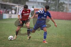 Kreisliga - Saison 2026/27- Türkisch SV Ingolstadt - SV Hundszell - Peter Veit rot Türkisch  - Luca Kammerer blau Hundszell - Foto: Meyer Jürgen