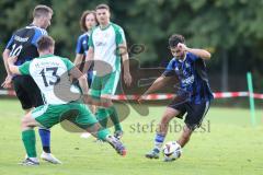Kreisklasse - Saison 2025/26- SV Haunwöhr - FC Geisenfeld  - Daniele Romanelli blau Haunwöhr - Stefan Schmaizl grün Geisenfeld - Foto: Meyer Jürgen