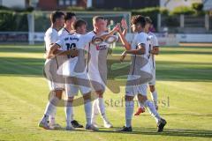 Landesliga - Saison 2026/27 - SV Manching - VFR Neuburg - Der 1:0 Ausgleichstreffer durch Rampertshammer Daniel weiss Neuburg - jubel - XXXXX - Foto: Meyer Jürgen