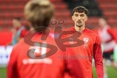 3. Liga; FC Ingolstadt 04 - SC Freiburg II; vor dem Spiel Arian Llugiqi (25, FCI)