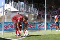 3. Liga - Saison 2025/26 - TSG Hoffenheim II - FC Ingolstadt 04  - Carlsen Frederic Bennedsgaard (Nr.8 - FCI) beim Eckball - XXXXX - Foto: Meyer Jürgen