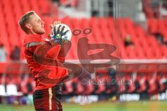 3. Liga; FC Ingolstadt 04 - Hallescher FC; vor dem Spiel Torwart Marius Funk (1, FCI)