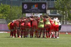 2. Frauen-Bundesliga Süd - Saison 2020/2021 - FC Ingolstadt 04 - SG 1899 Hoffenheim II - Die Spielerinnen bilden einen Kreis vor dem Spiel - Foto: Meyer Jürgen