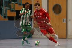 Lotto Bayern Hallencup - Saison 2024/25 - Türkisch SV Ingolstadt - SV Manching - Finale - Romeo Öxler grün Manching - Aurel Kuqanaj rot Türkisch - Foto: Meyer Jürgen