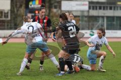 *** 2. Bundesliga Frauen - Saison 2025/26 - FC Ingolstadt 04 Frauen - VFL Bochum - Paula Vidovic (Nr.11 - FC Ingolstadt Frauen I) - Haase Antonia blau Bochum - Joester Emely blau Bochum rechts- Foto: Meyer Jürgen
