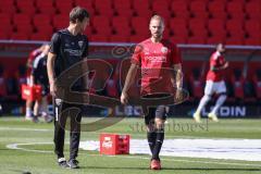 2.BL; FC Ingolstadt 04 - Fortuna Düsseldorf; Co-Trainer Thomas Karg (FCI) Maximilian Beister (11, FCI)