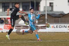 Bezirksliga - Saison 2024/25- TSV Gaimersheim - FC Aschheim - Nico von Swiontek Brzezinski (Nr.17 - TSV Gaimersheim) - Alessandro Contento weiss Aschheim - Foto: Meyer Jürgen