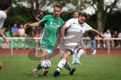 Kreisklasse - Saison 2026/27- TSV Lenting - FC Arnsberg-  - Dennis Volk grün Lenting - Christian Pintaske weiss Arnsberg  - Foto: Meyer Jürgen