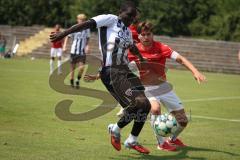 *Bayernliga Nord - Saison 2026/27 - FC Ingolstadt 04 II - FSV Stadeln - Omotolani Sherif Oladosu (Nr.15 - FCI II) - Luca Pulkrabek rot Stadeln - Foto: Meyer Jürgen