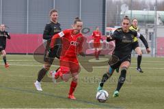 2. Frauen-Bundesliga - Saison 2021/2022 - FC Ingolstadt 04 - FC Bayern München II - Haim Vanessa (#13 FCI) - Kappes Jana schwarz München - Foto: Meyer Jürgen