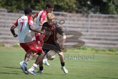 A-Junioren Bundesliga  - Saison 2026/27 - A-Junioren - FC Ingolstadt 04 - Jahn Regensburg - Hakim Issifu weiss Regensburg - Sandor Bräuniger rot FCI - Foto: Meyer Jürgen