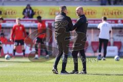 3. Liga; SSV Jahn Regensburg - FC Ingolstadt 04; Cheftrainer Michael Köllner (FCI) mit Co-Trainer Maniyel Nergiz (FCI) vor dem Spiel