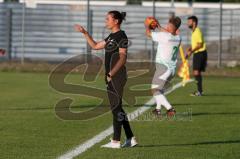 A-Junioren Bundesliga Süd/Südwest - Saison 2021/22 - FC Ingolstadt 04  - SpVgg Greuther Fürth - Sabrina Wittmann Trainerin FCI - Foto: Jürgen Meyer