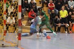 2024_1_6 - Saison 2023/24 - Lotto - Bayern Hallen Cup - Lindenkreuzhalle  - Finale - Sv Manching - FC Fatih Ingolstadt - Marco Ernhofer Torwart Fatih - Romeo Öxler grün Manching - Foto: Meyer Jürgen