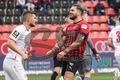 3. Liga; FC Ingolstadt 04 - Rot-Weiss Essen; Pascal Testroet (37, FCI) ärgert sich