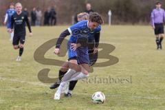 Freundschaftsspiel - Saison 2025/26 - SV Menning - SV Manching - Rainer Meisinger (Nr.8 - SV Manching) - Patrick Schwarz blau Menning  - Foto: Meyer Jürgen