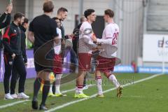 3. Liga - Saison 2025/26 - SV Wehen/Wiesbaden - FC Ingolstadt 04  - Ognjen Drakulic (Nr.30 - FCI) wird für Julian Kügel (Nr.29 - FCI) eingewechselt - XXXXX - Foto: Meyer Jürgen