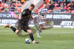 3. Liga; FC Ingolstadt 04 - MSV Duisburg; Sebastian Grönning (11, FCI) Torchance