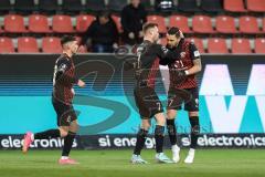 3. Liga; FC Ingolstadt 04 - Preußen Münster; Pascal Testroet (37, FCI) Tor Jubel Treffer 1:1 Ausgleich, mit Jannik Mause (7, FCI) Felix Keidel (43, FCI)