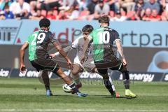 3. Liga; FC Ingolstadt 04 - Hannover 96 II; Zweikampf Kampf um den Ball Deniz Zeitler (38, FCI) Niklaus Jeremie (29 H96) Uhlmann Eric (10 H96)