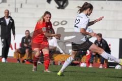 2. Fußball-Liga - Frauen - Saison 2022/2023 - FC Ingolstadt 04 - FSV Gütersloh - Ebert Lisa (Nr.10 - FC Ingolstadt 04 ) - Höfker Anna weiss Gütersloh - Foto: Meyer Jürgen