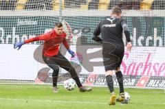 3. Liga - Dynamo Dresden - FC Ingolstadt 04 - Warmup, Torwart Fabijan Buntic (24, FCI) Torwarttrainer Alexander Kunze (FCI)